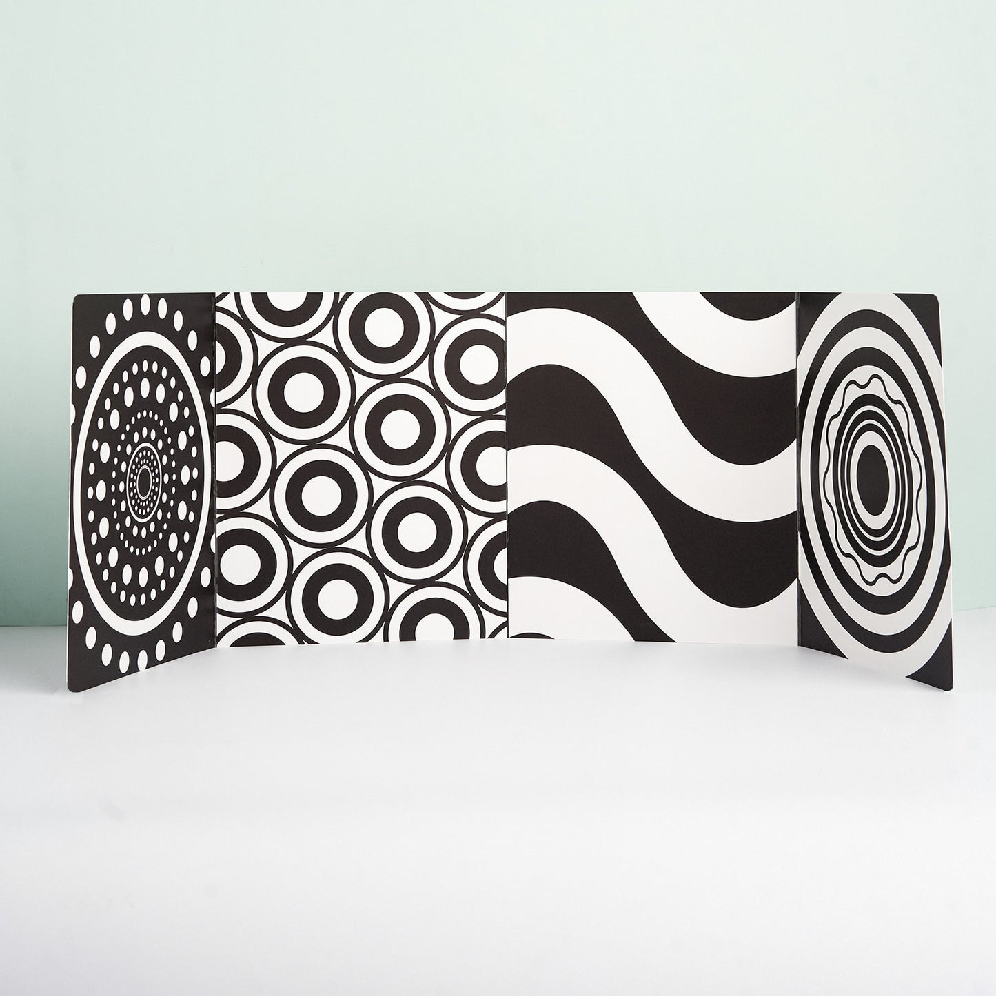 Baby Sensory Fold Out Board- Black and White